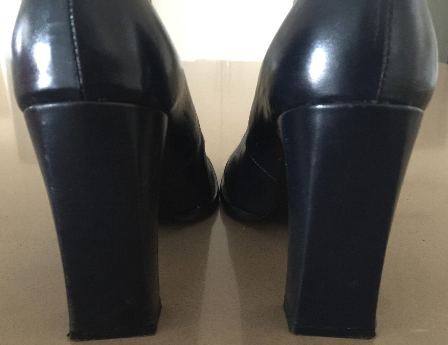 MOMENTO "Desiree" Court Shoes Navy Spanish Leather Block Heel Size 40 1990's
