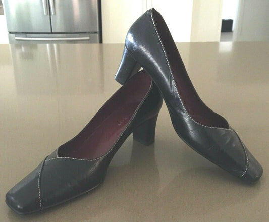SPORTSCRAFT Court Shoes Square Toe Black Leather w White Stitch Ladies Size 38