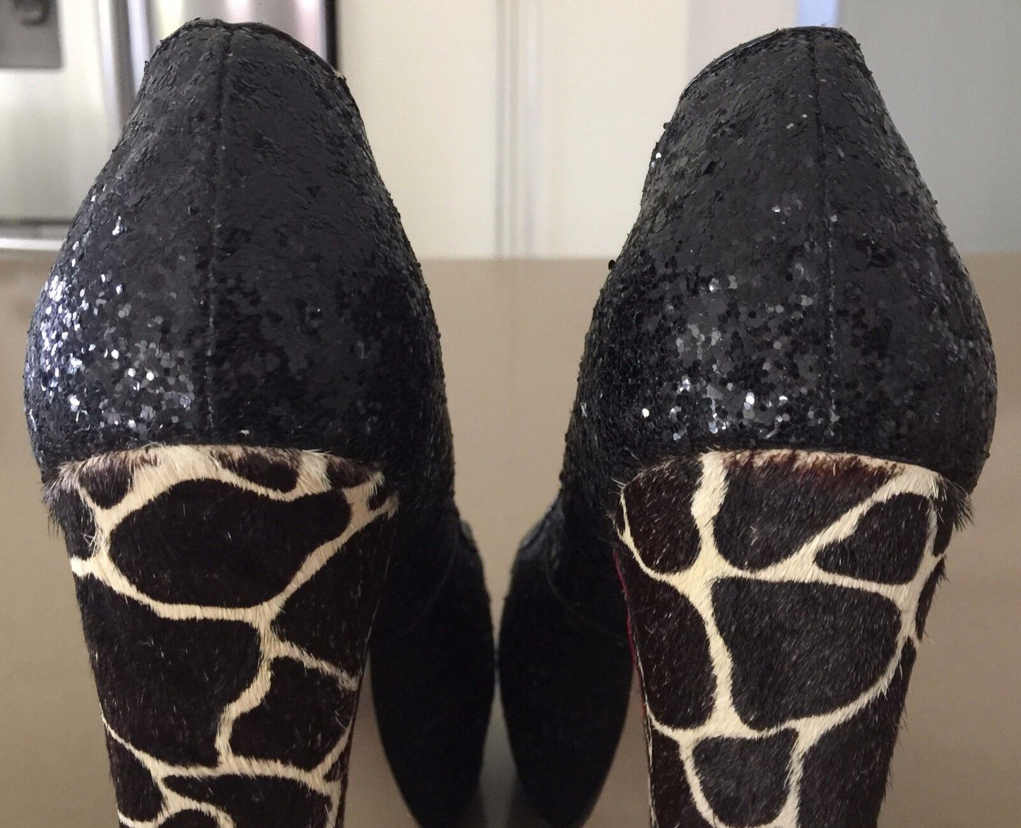 WITTNER "Suffix" Shoes Black Glitter & Giraffe Hair on Hide Pumps Ladies Size 41