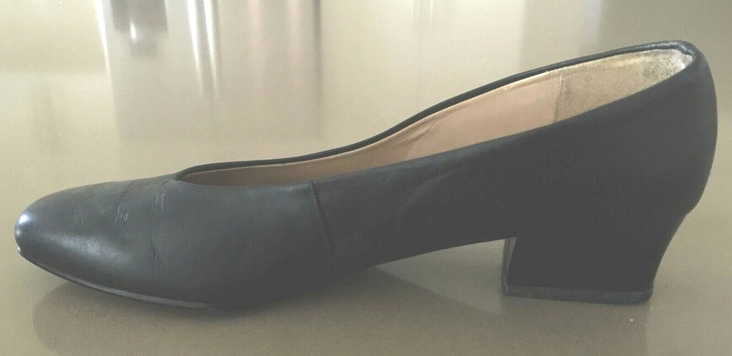 HUSH PUPPIES Size 9 Shoes Leather Low Heel Pumps * Comfy Classics Ladies