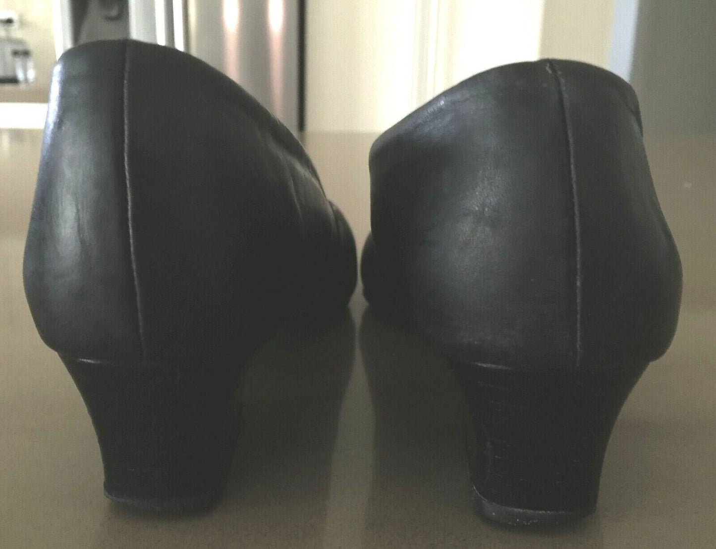 HUSH PUPPIES Size 9 Shoes Leather Low Heel Pumps * Comfy Classics Ladies