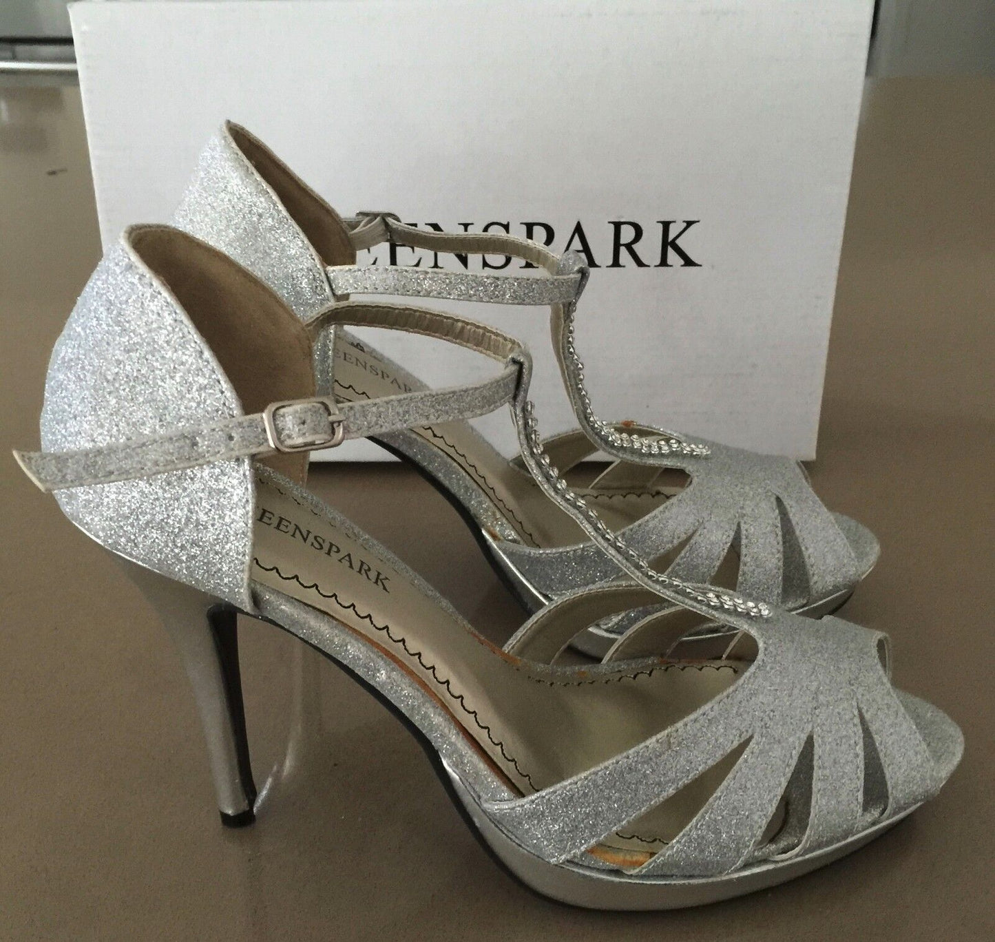 QUEENSPARK Shoes Glitzy T-bar Silver Open Toe Stiletto Heels Pumps Size 9 NEW