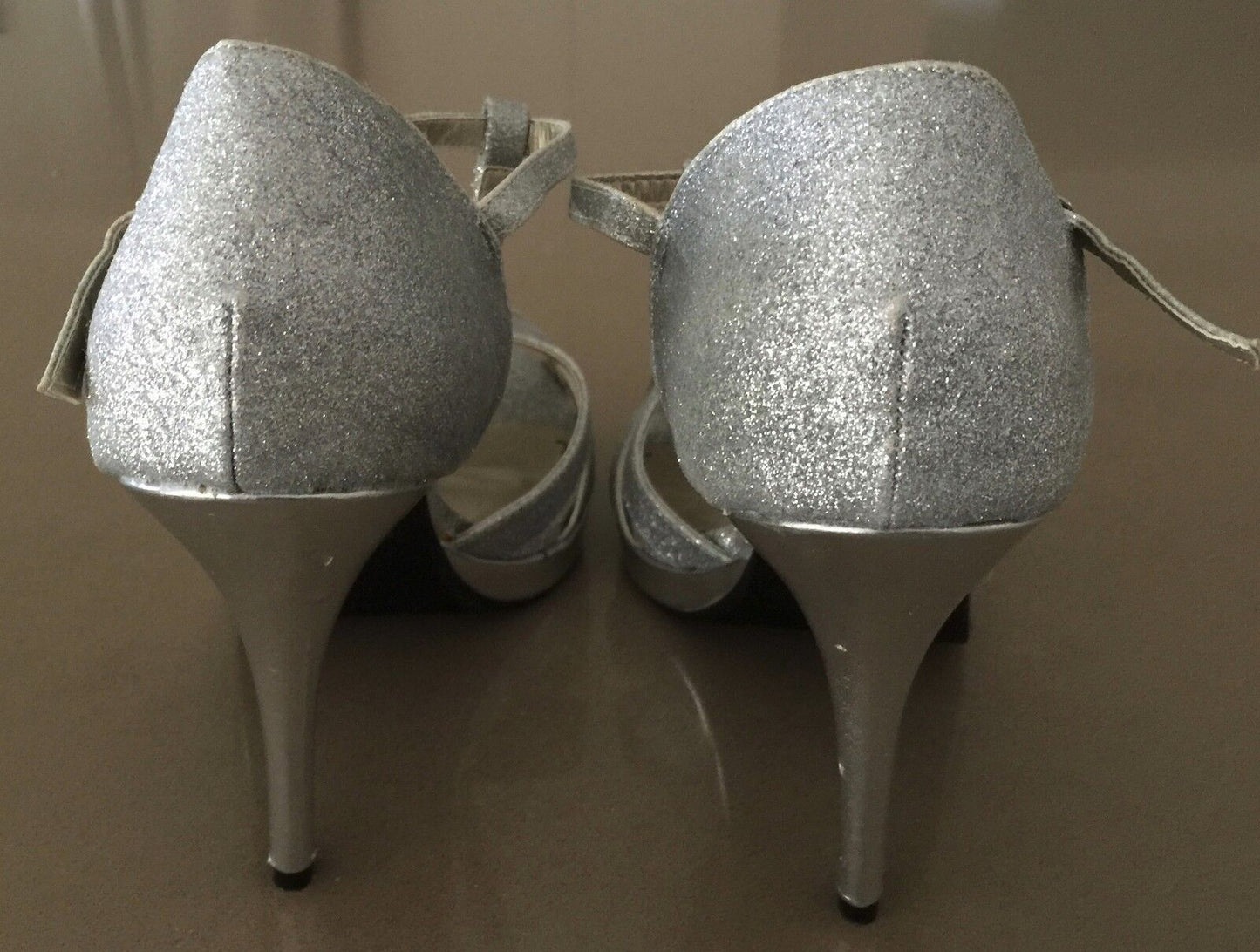 QUEENSPARK Shoes Glitzy T-bar Silver Open Toe Stiletto Heels Pumps Size 9 NEW