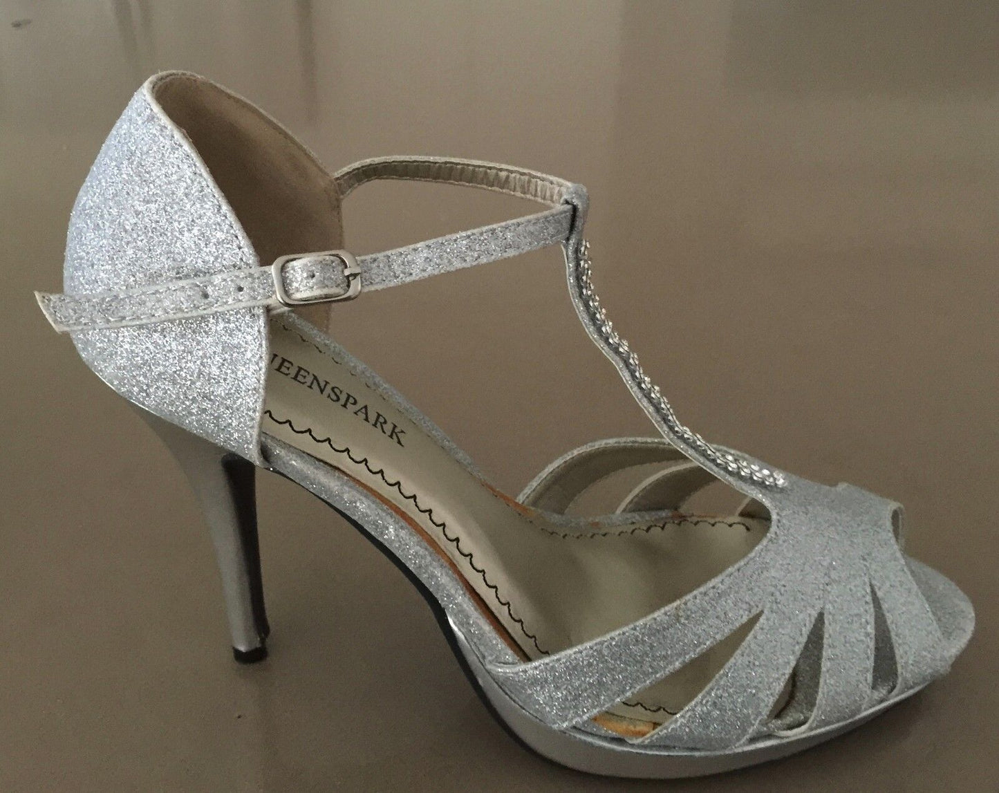 QUEENSPARK Shoes Glitzy T-bar Silver Open Toe Stiletto Heels Pumps Size 9 NEW