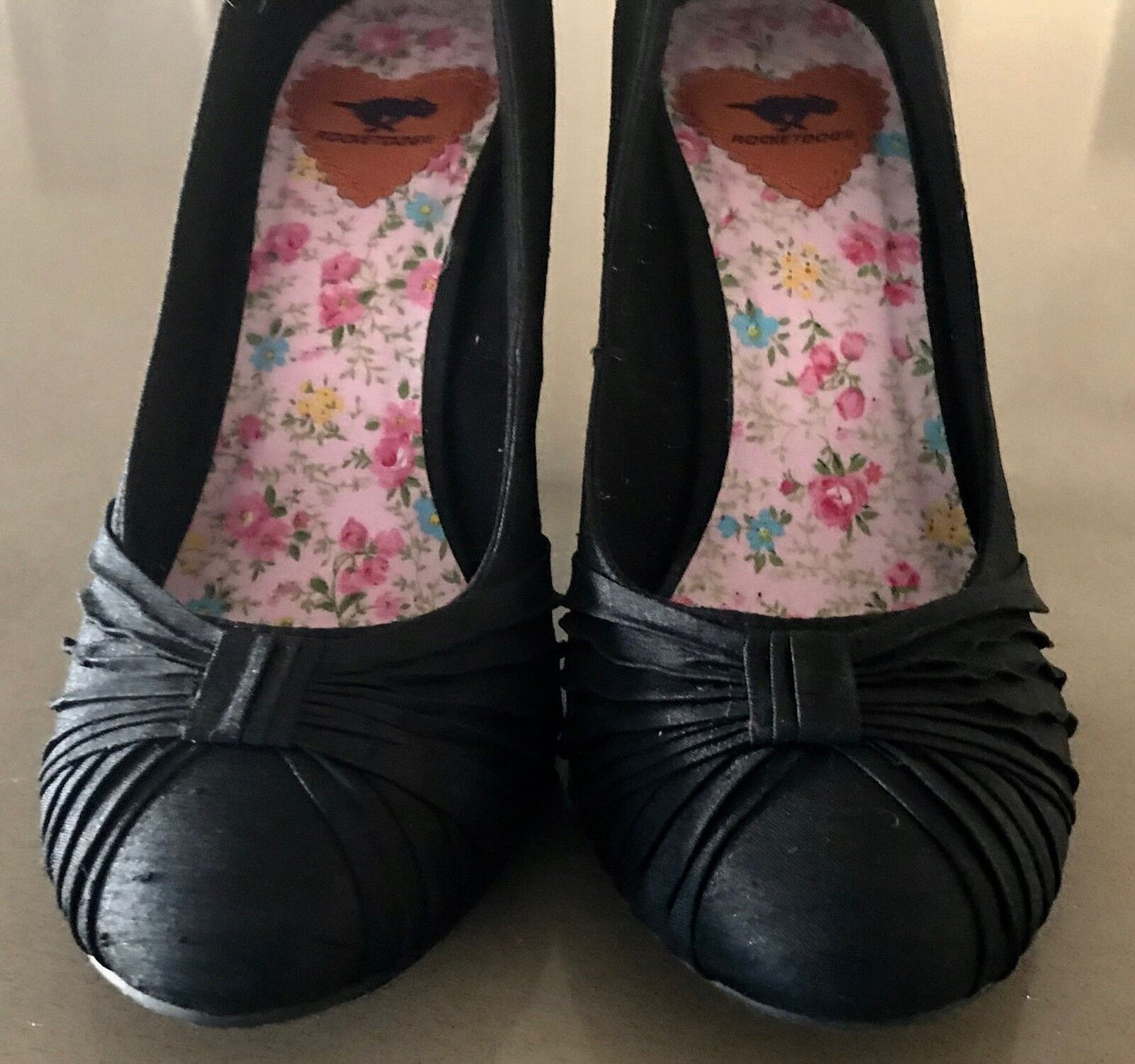 ROCKET DOG High Heel Pumps Black Fabric Upper Shoes Ladies Size 8.5M Stiletto