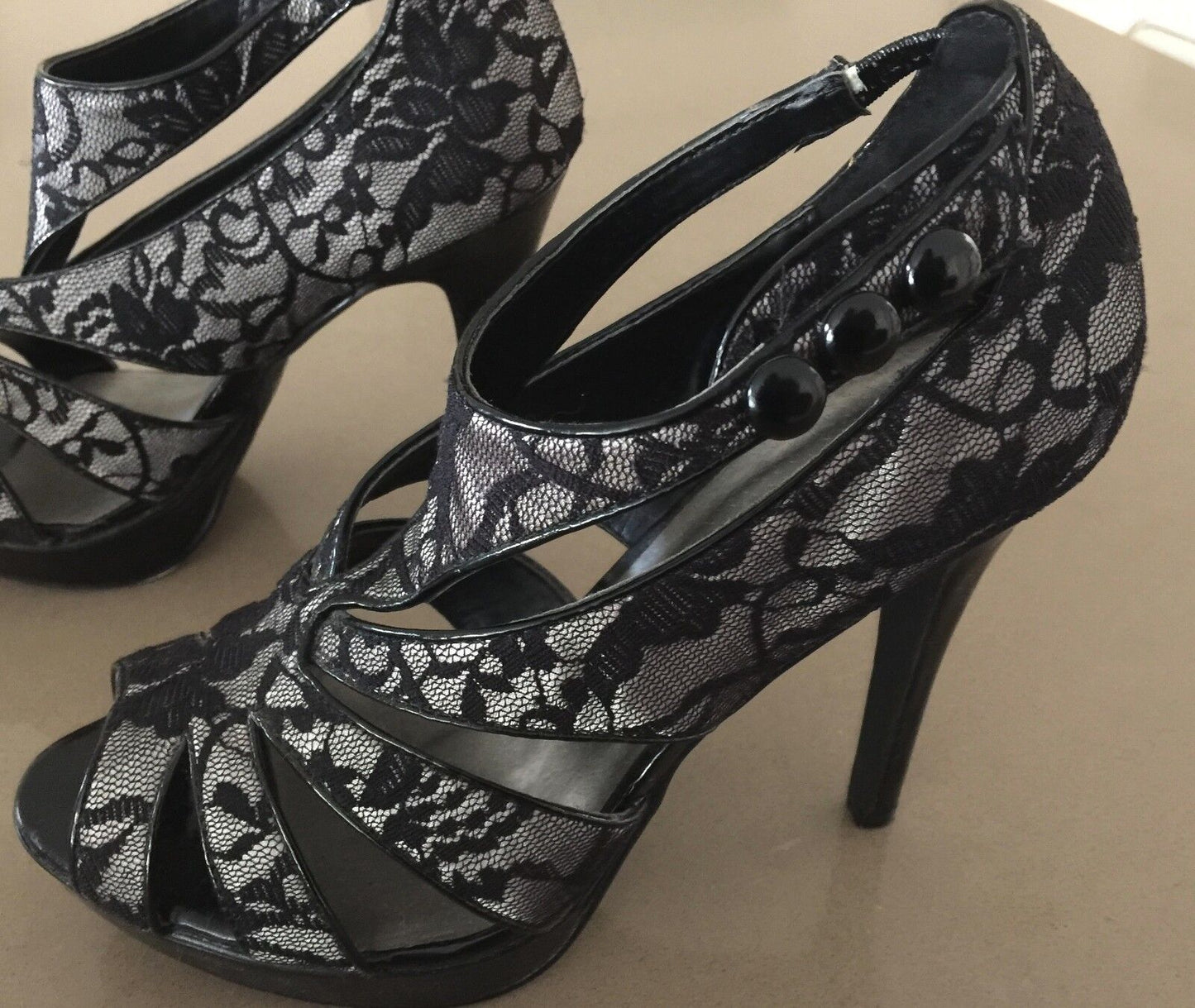 WILDFIRE Black Lace Platform Open Toe Stiletto Heels Shoes Pumps Size 8 NEW