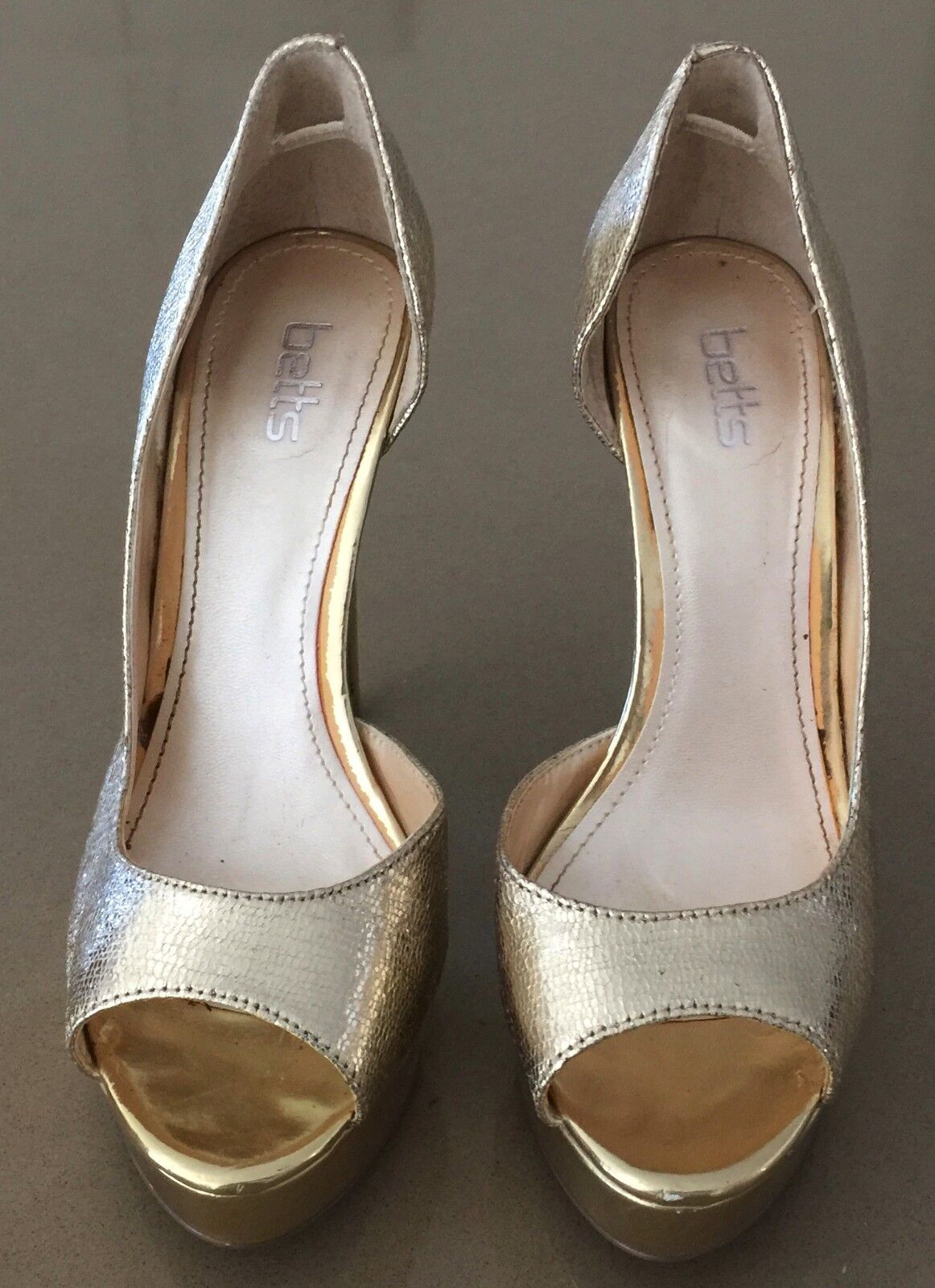 BETTS Shoes Gold Pleather Faux Snakeskin Open Toe Stilettos Pumps Sz 37 Gorgeous