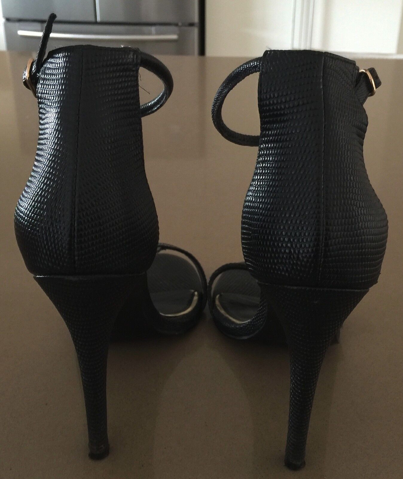 WANTED Shoes Black Pebble Leather T-Bar Stiletto Pumps High Heels Size 38 Retro