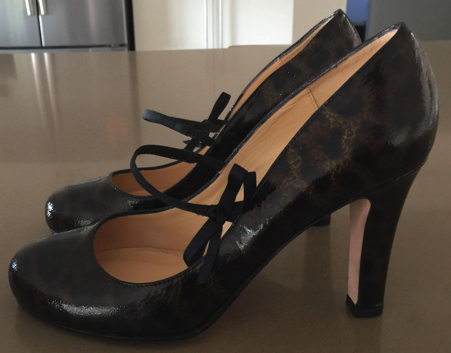 KATE SPADE NEW YORK "Lively" Dark Brown & Black Patent Leather Pumps Shoe Size7B