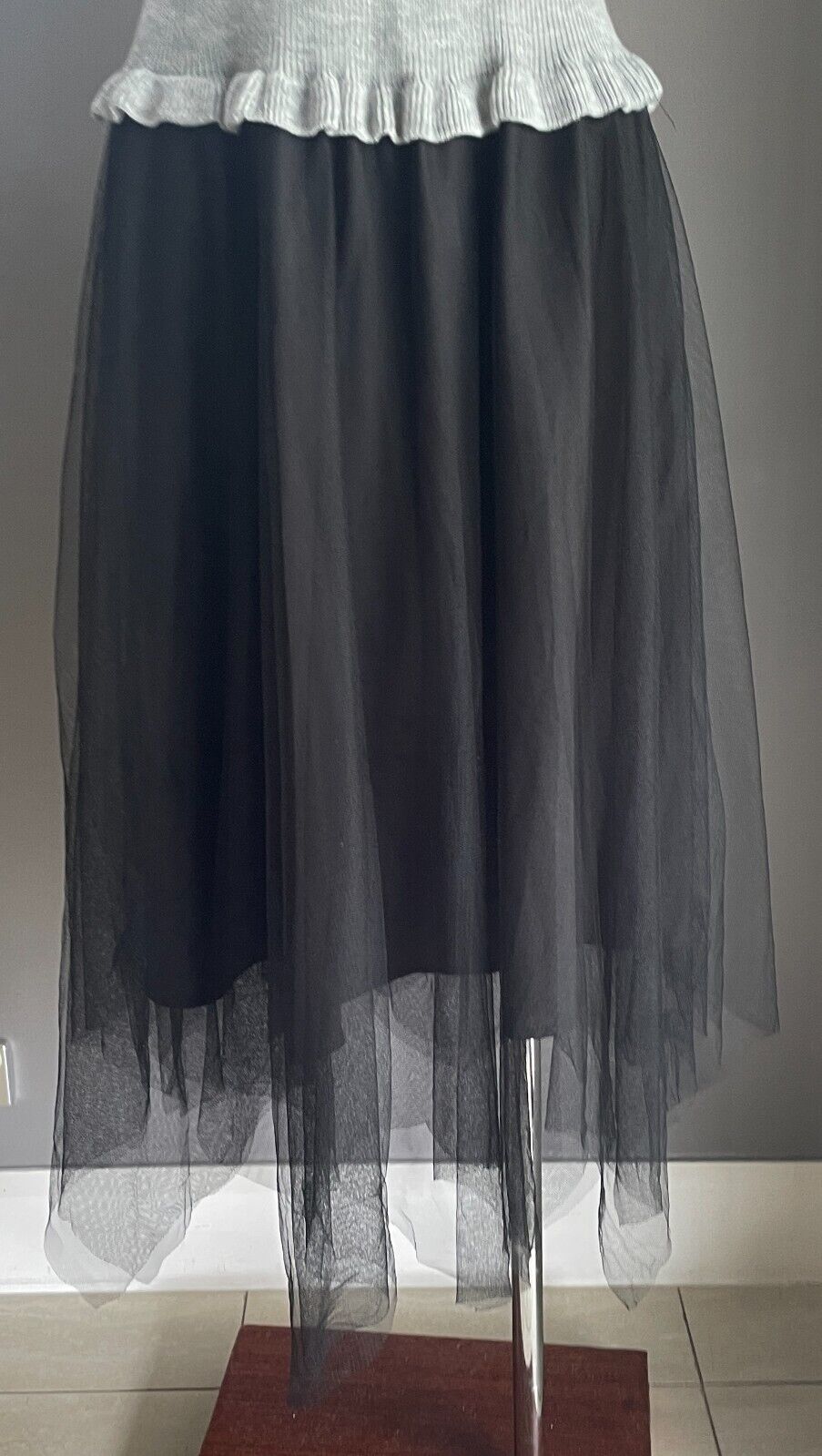 LIAN HU DIE Dress Grey Marl Sleeveless Knit Bodice Black Tulle Skirt Size S 10