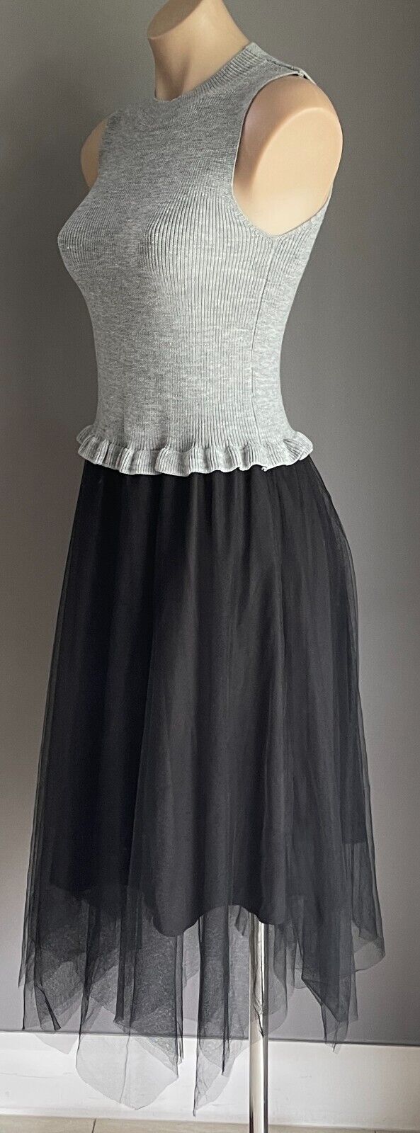 LIAN HU DIE Dress Grey Marl Sleeveless Knit Bodice Black Tulle Skirt Size S 10