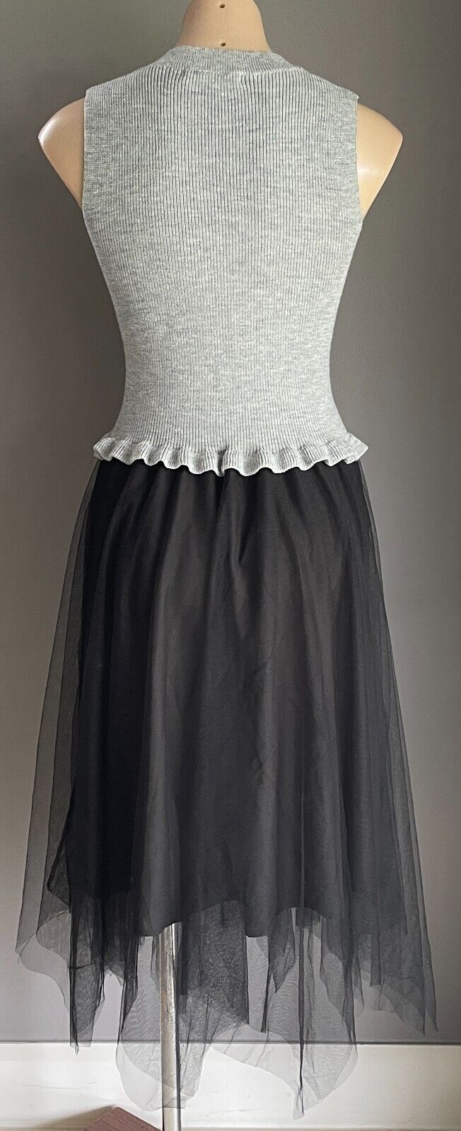LIAN HU DIE Dress Grey Marl Sleeveless Knit Bodice Black Tulle Skirt Size S 10