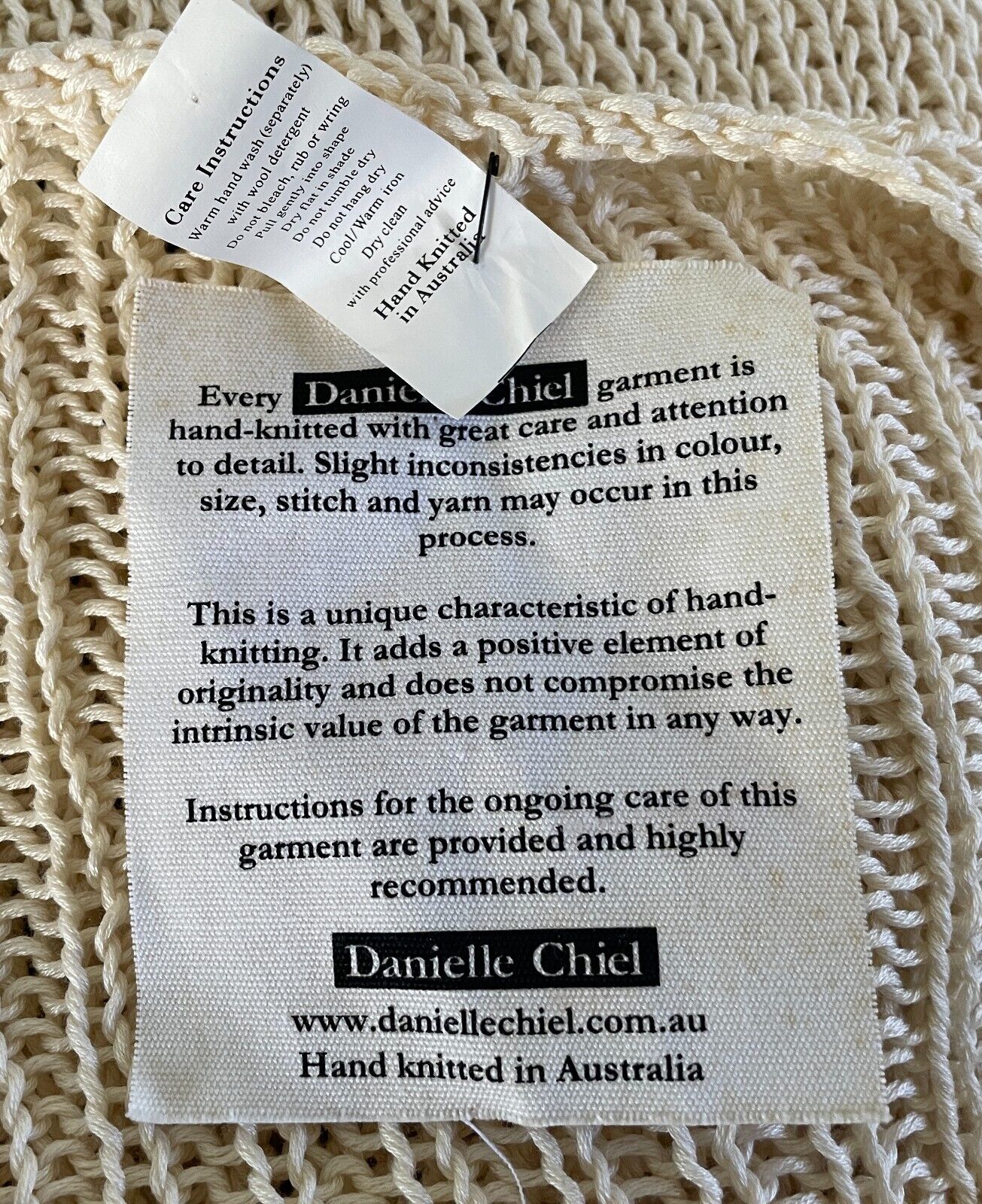 DANIELLE CHIEL Knit Dress Cream Hand  Long Sleeves Size 10 12 Luxury Brand Rare
