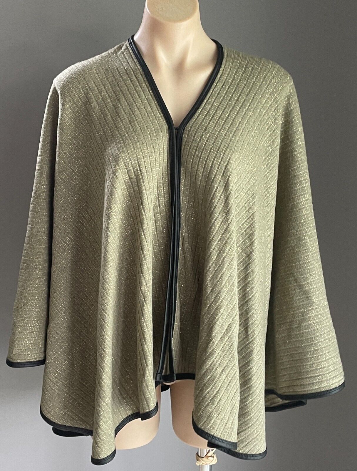 TRES BELLE Poncho Cape Khaki Gold Thread Cape Ribbed Fabric Black Piping 10 - 16