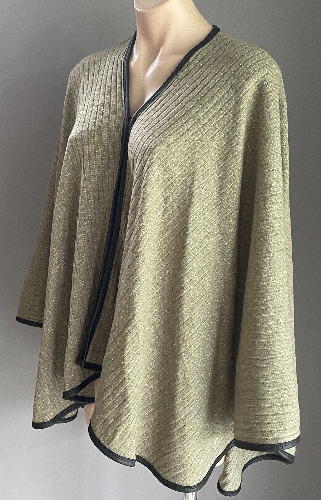 TRES BELLE Poncho Cape Khaki Gold Thread Cape Ribbed Fabric Black Piping 10 - 16
