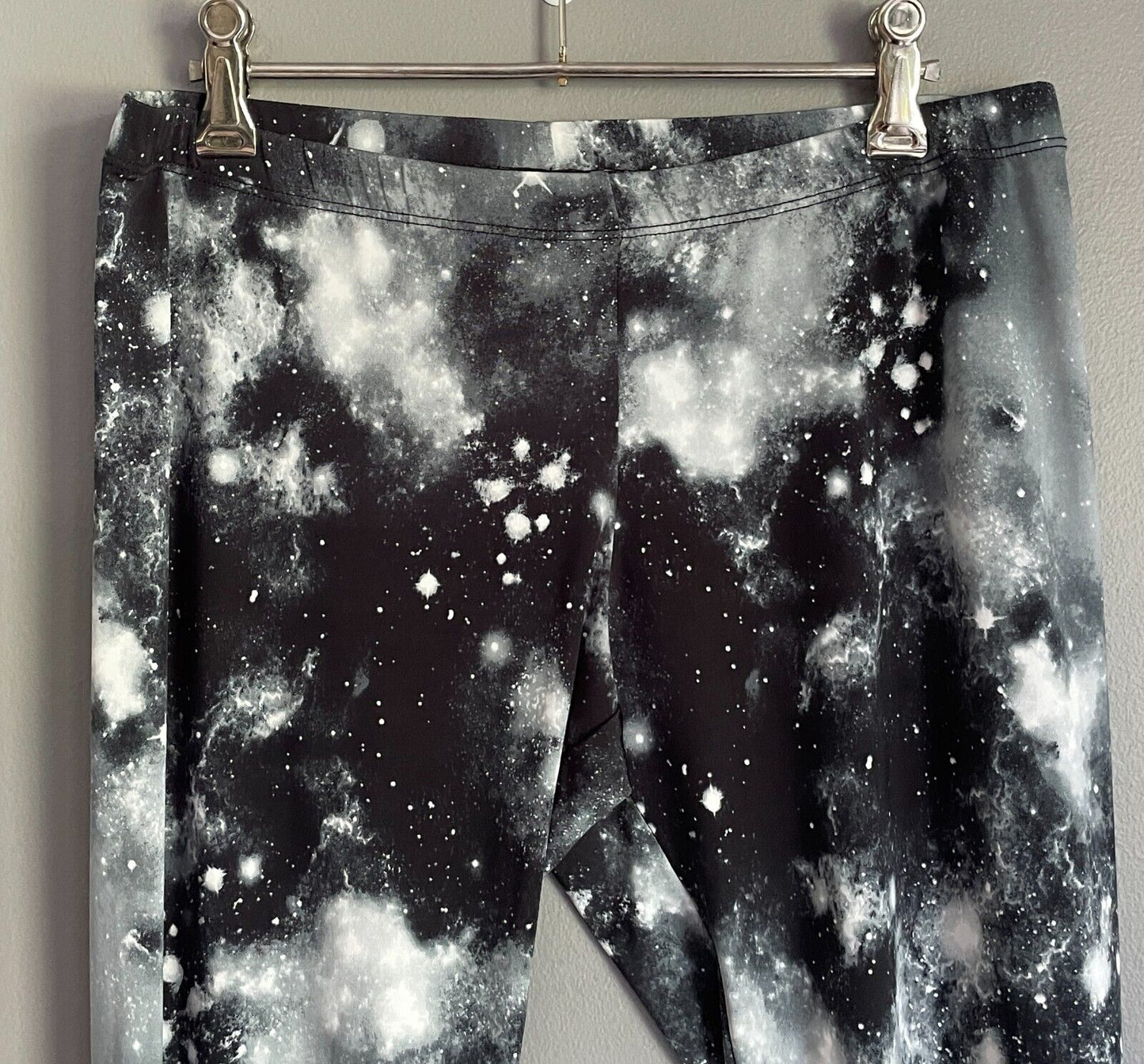 SEE YOU MONDAY Leggings Galaxy Black Grey White Stretch Size 12 Novelty Retro
