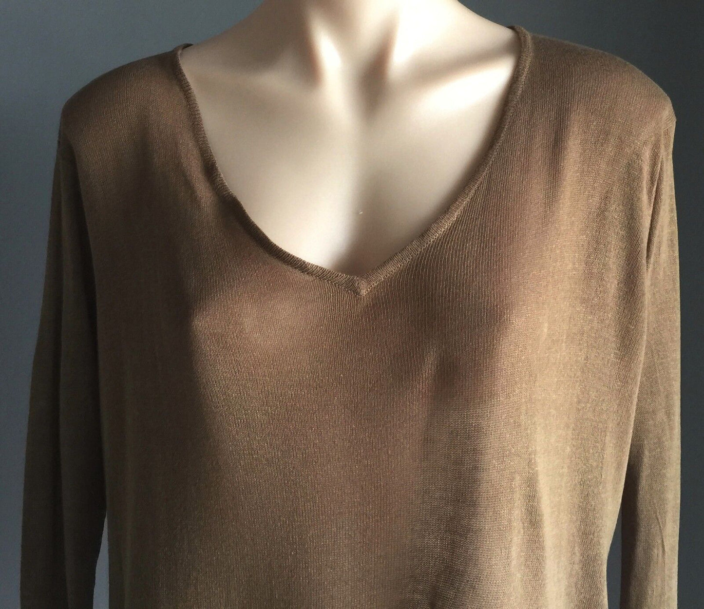 GLASSONS Jumper Brown Khaki Fine Knit Slit Back Long Sleeve Size XS 8 10 NEW