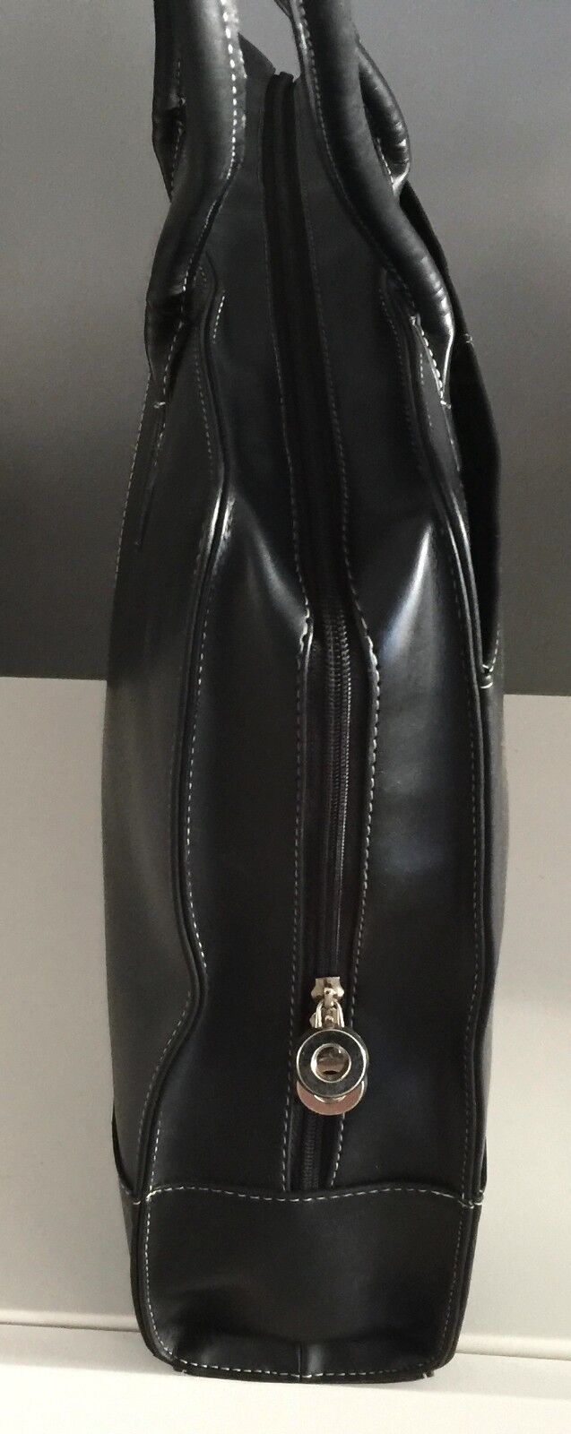 Shoulder Ba TARGUS LapTop Briefcase Black Pleather & White Stitching Ladies