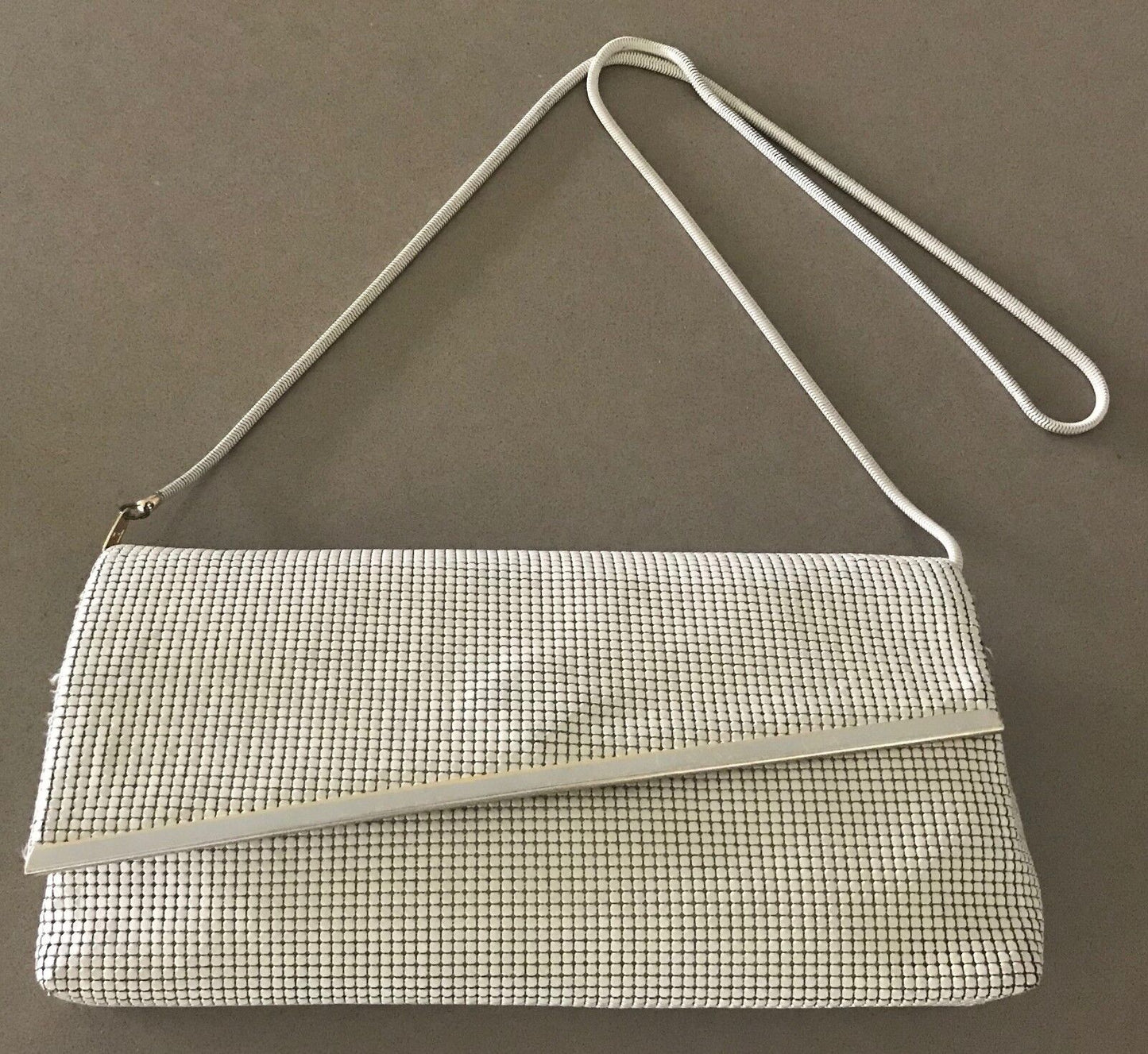 Vtg 70s GLOMESH Shoulder Bag Handbag Off White Clutch Vintage Disco Fine Quality