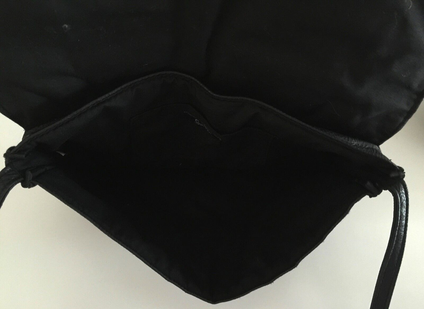 SPORTSGIRL Shoulder Bag Black Pleather Envelope Classic Retro Gem