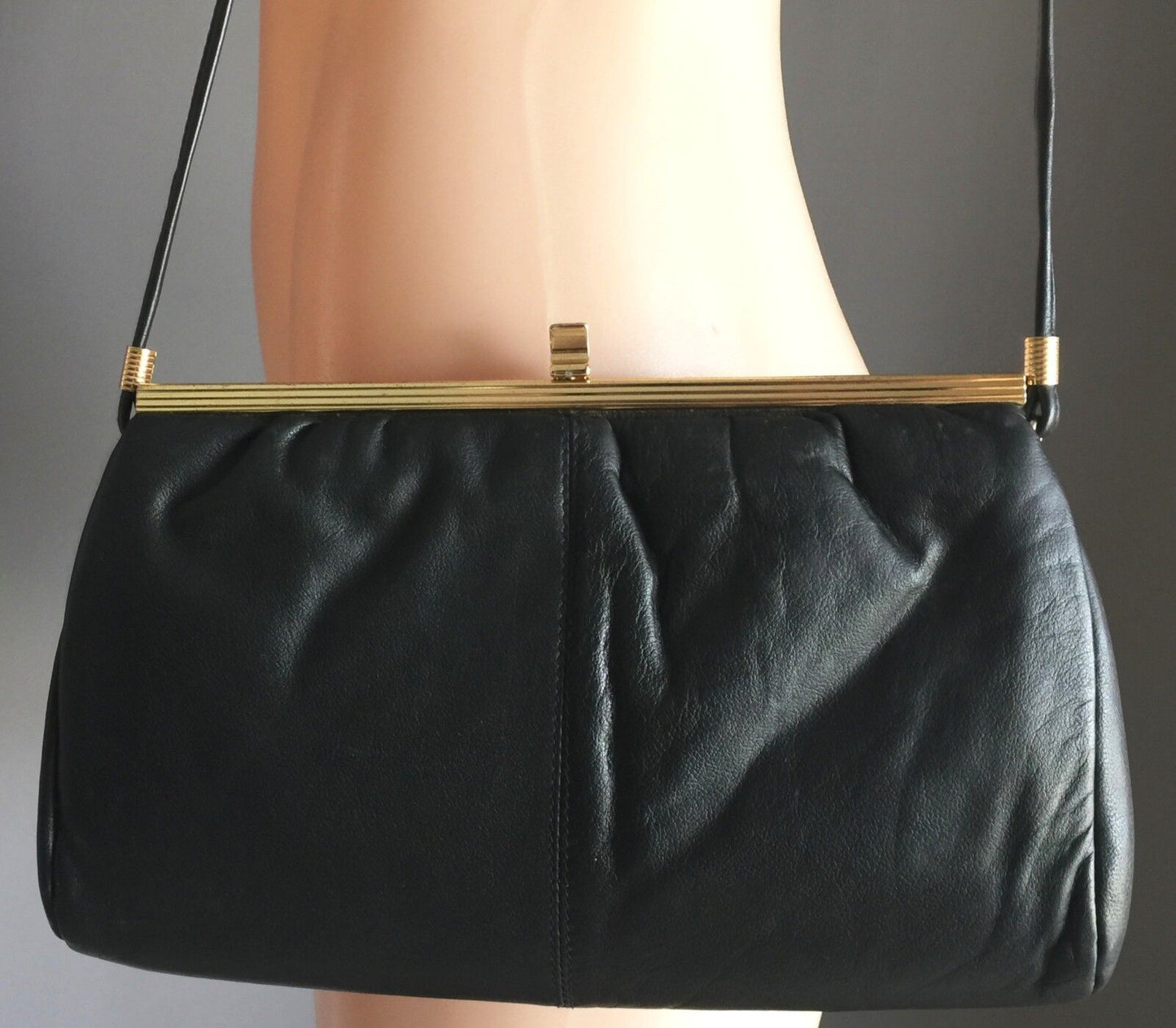 FAIGEN HANDBAGS Shoulder Bag Black Leather Frame Clutch Strap Handbag Vintage
