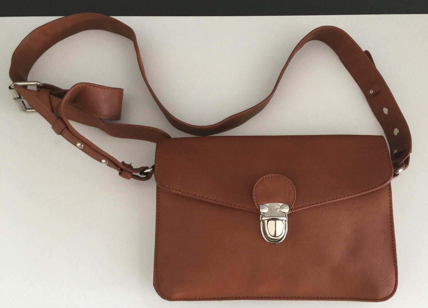 SPORTSGIRL Shoulder Bag Tan Brown Pleather Cross Body Great Condition