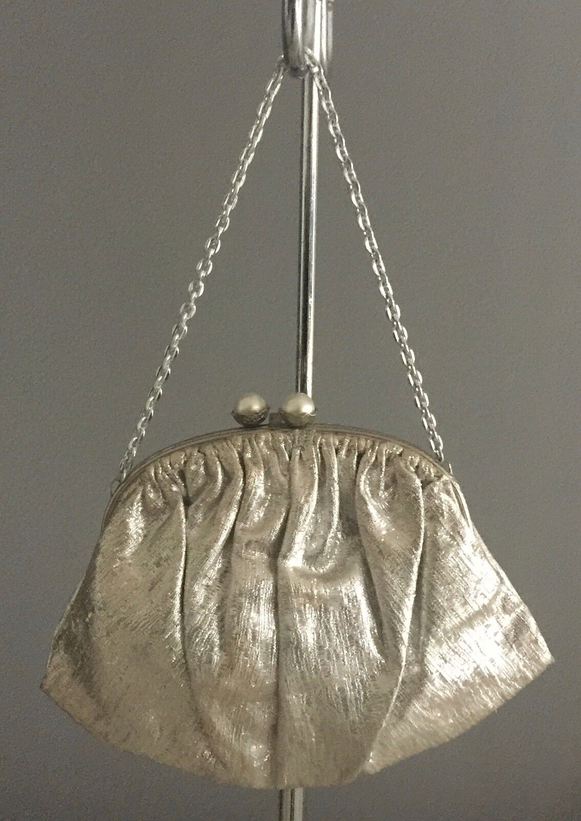 Vintage Evening Bag Silver Lame Fabric Frame Purse Chain Handbag 2 x Pearl Clasp