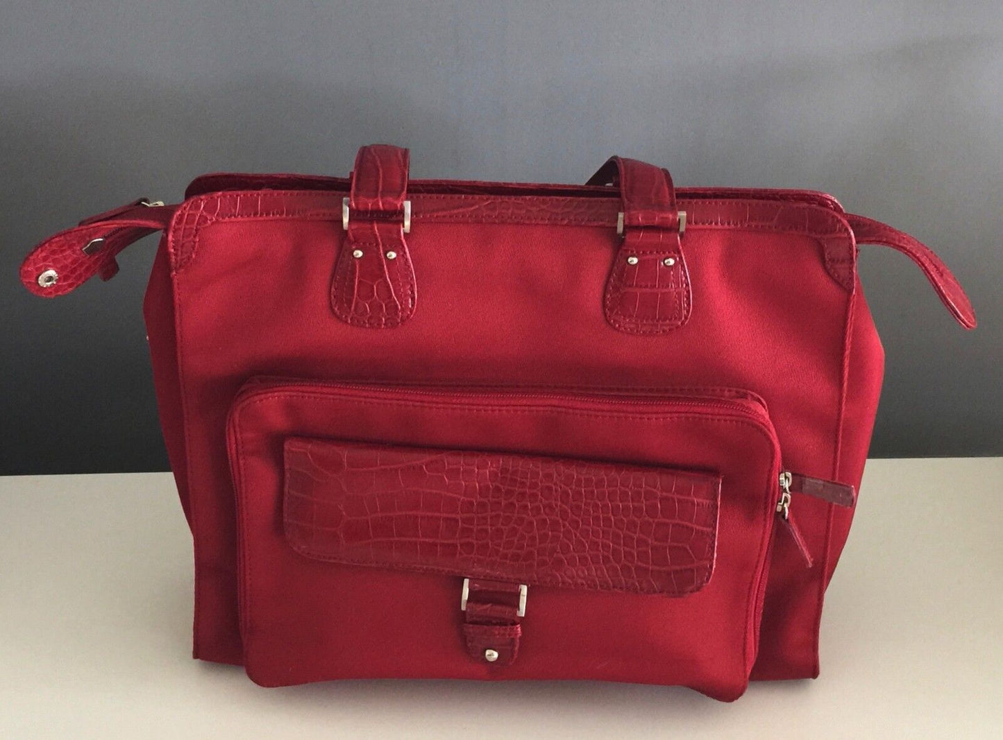 TARGUS "Simone" Red Tote Briefcase Top Load Laptop Canvas Pleather Trim Bag NEW