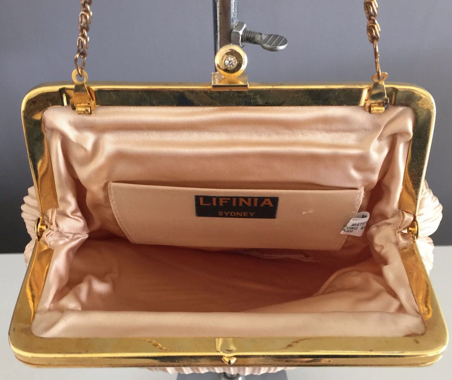 Vintage LIFINIA Gold Fabric Evening Frame Shoulder Bag Purse Ladies Handbag
