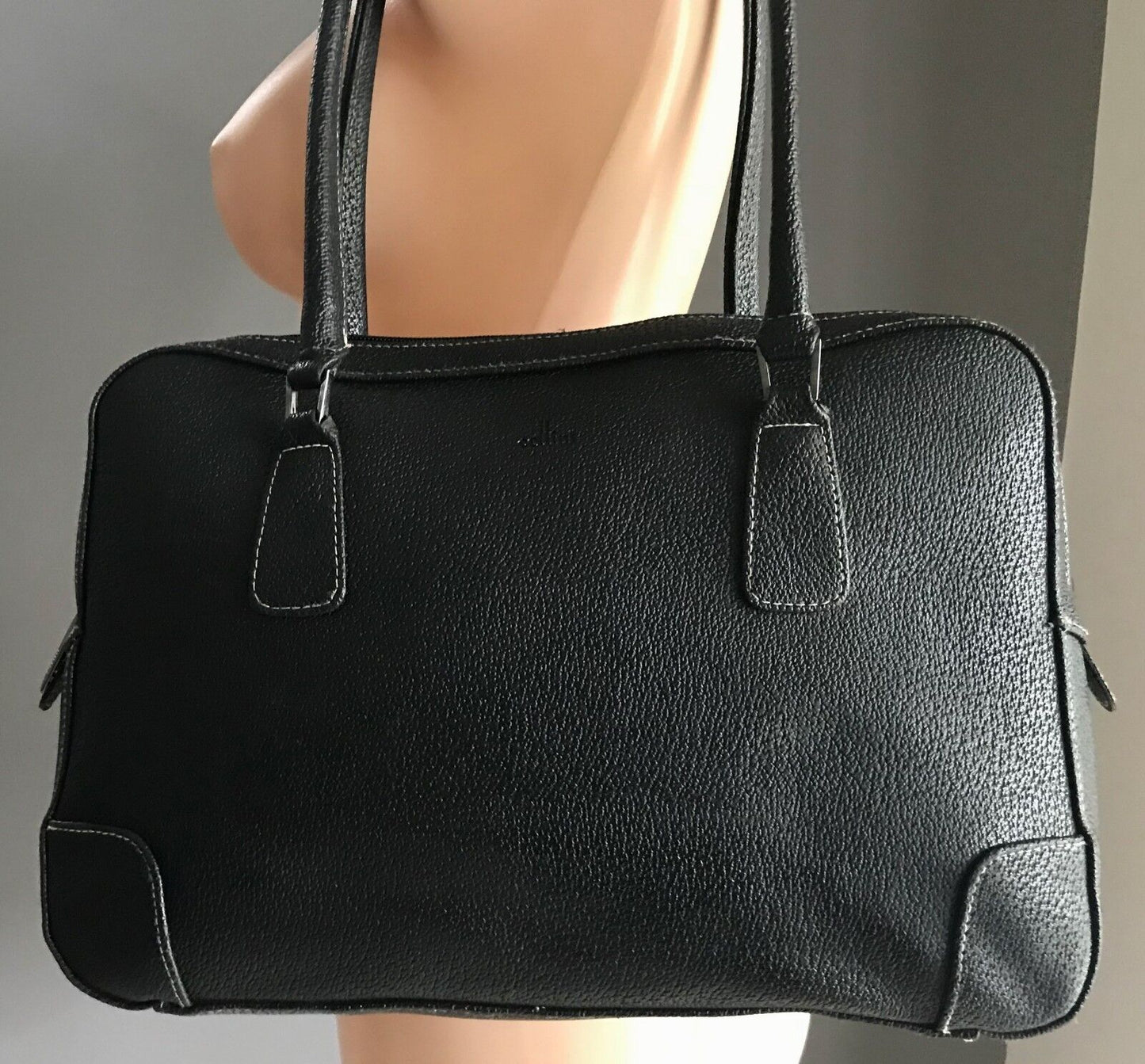 CELLINI Sport Pleather Handbag Black Grain Look Tote Handles Gorgeous
