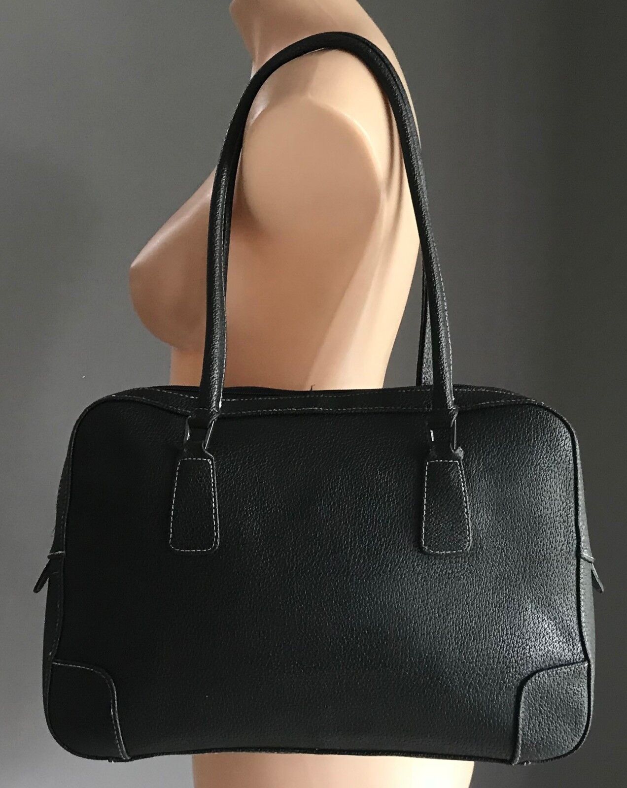 CELLINI Sport Pleather Handbag Black Grain Look Tote Handles Gorgeous