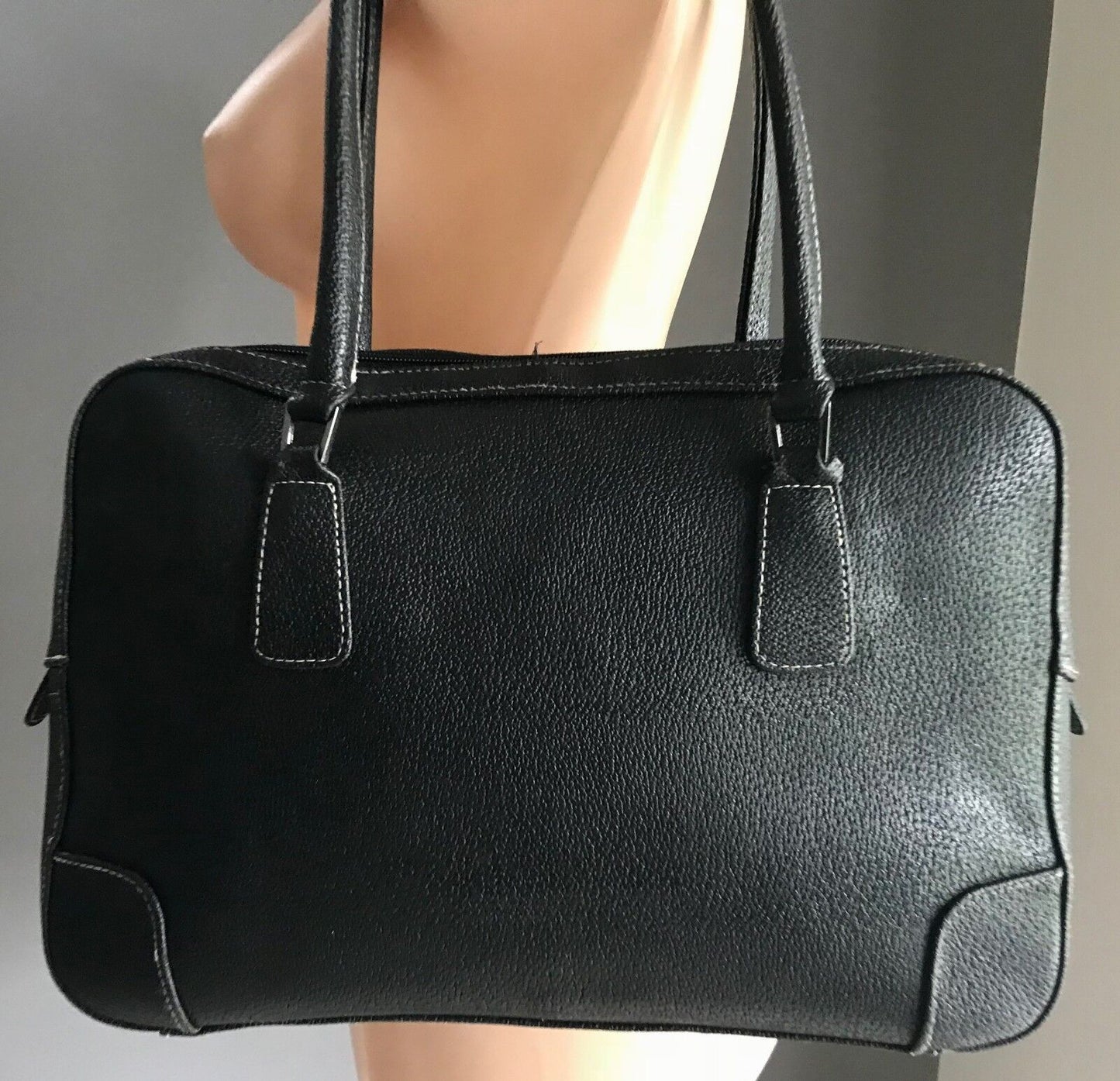 CELLINI Sport Pleather Handbag Black Grain Look Tote Handles Gorgeous