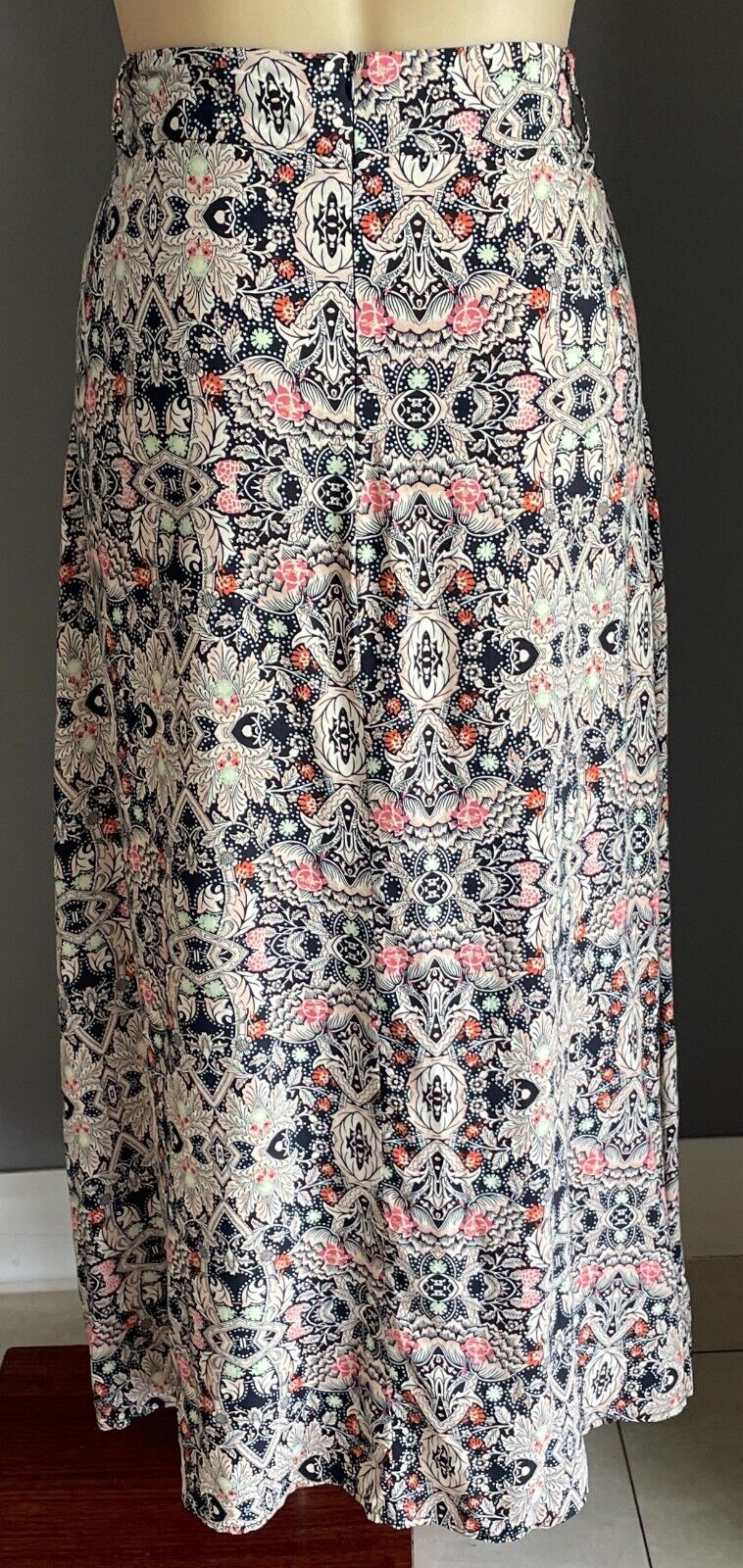 CKM CURVES Maxi Skirt Multicolour Floral Print A-Line Size 22 Viscose Fabric NEW