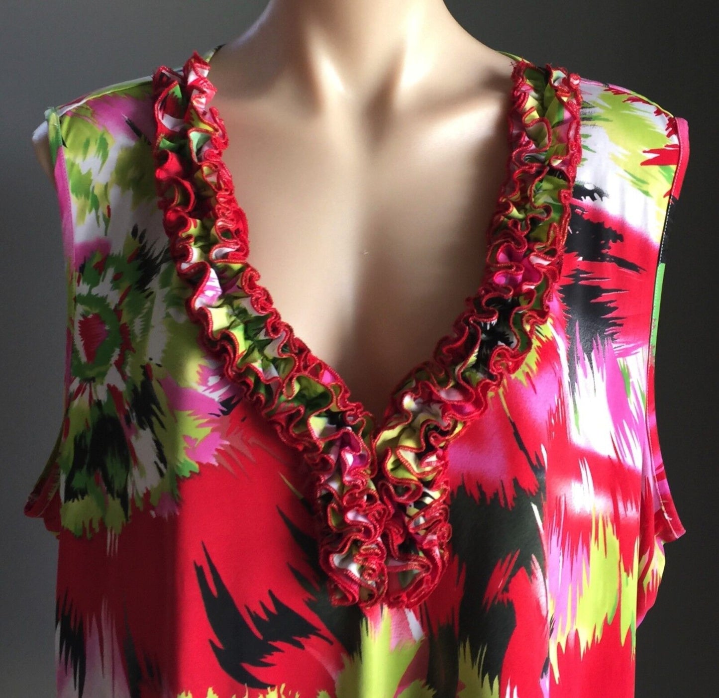LRD Top Bright Multi Colour Stretch Sleeveless Blouse Plus Size 22  24