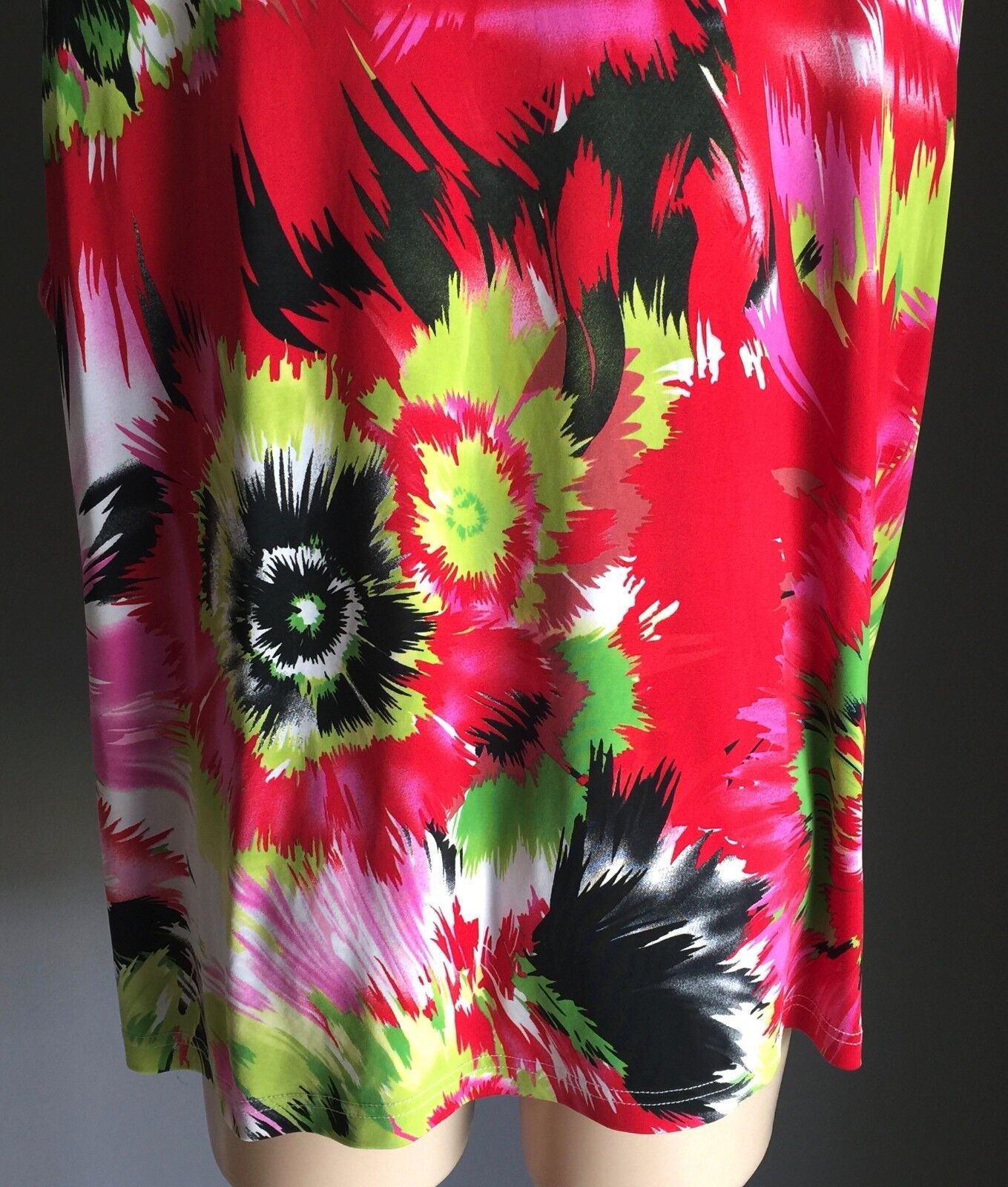 LRD Top Bright Multi Colour Stretch Sleeveless Blouse Plus Size 22  24
