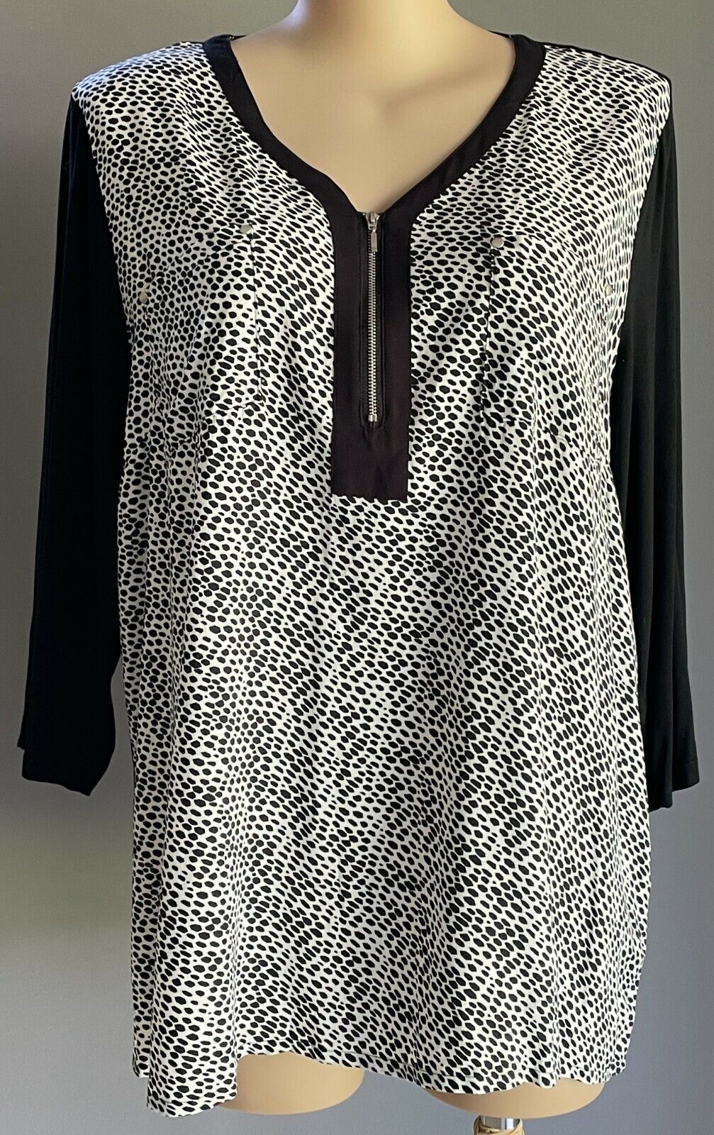 AUTOGRAPH Top 1/4 Zip Blouse White w Black Spot Print 3/4 Sleeve Plus Sz 22 NEW