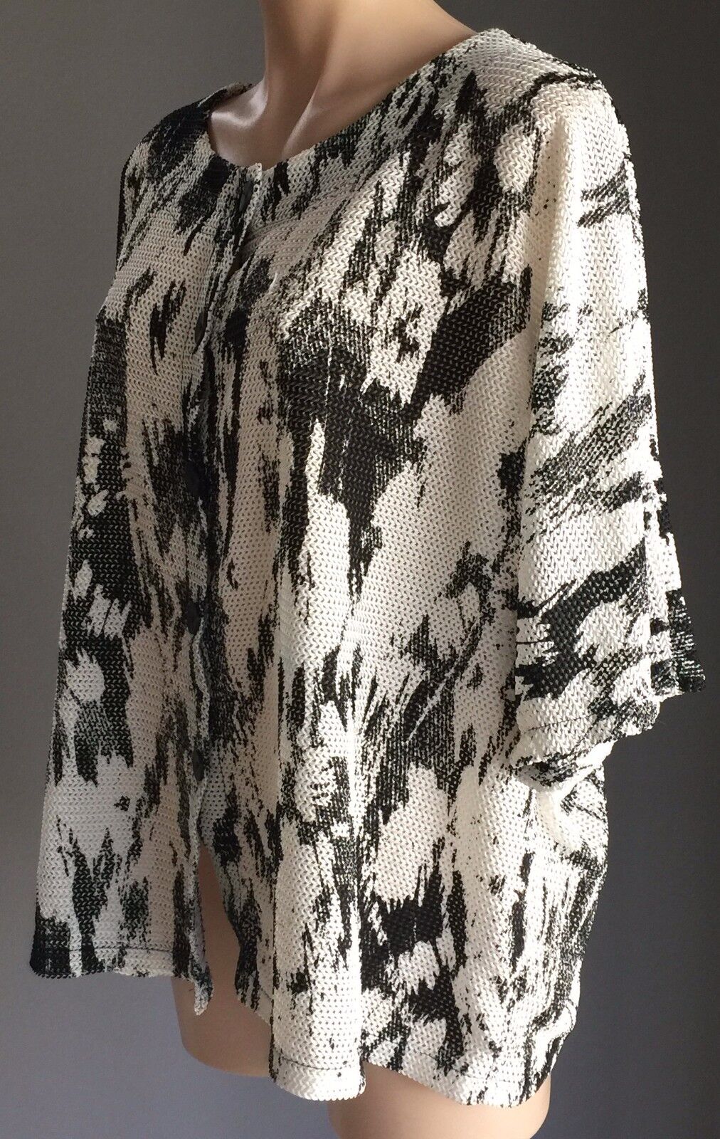 YOULIM DESIGN Australia Kimono Top White & Black Blouse Plus Size 20 22 NEW