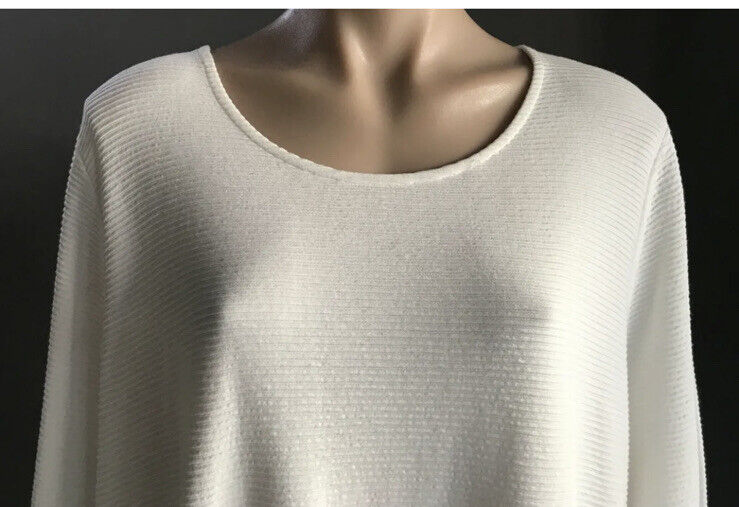 VIRTUELLE TAKING SHAPE Top Off White Textured Fabric Bell Sleeve Plus XL 24 NEW