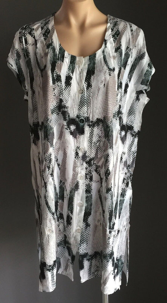 TAKING SHAPE TS Tunic Top Monochrome Short Sleeve Crinkle Plisse Blouse Size 14