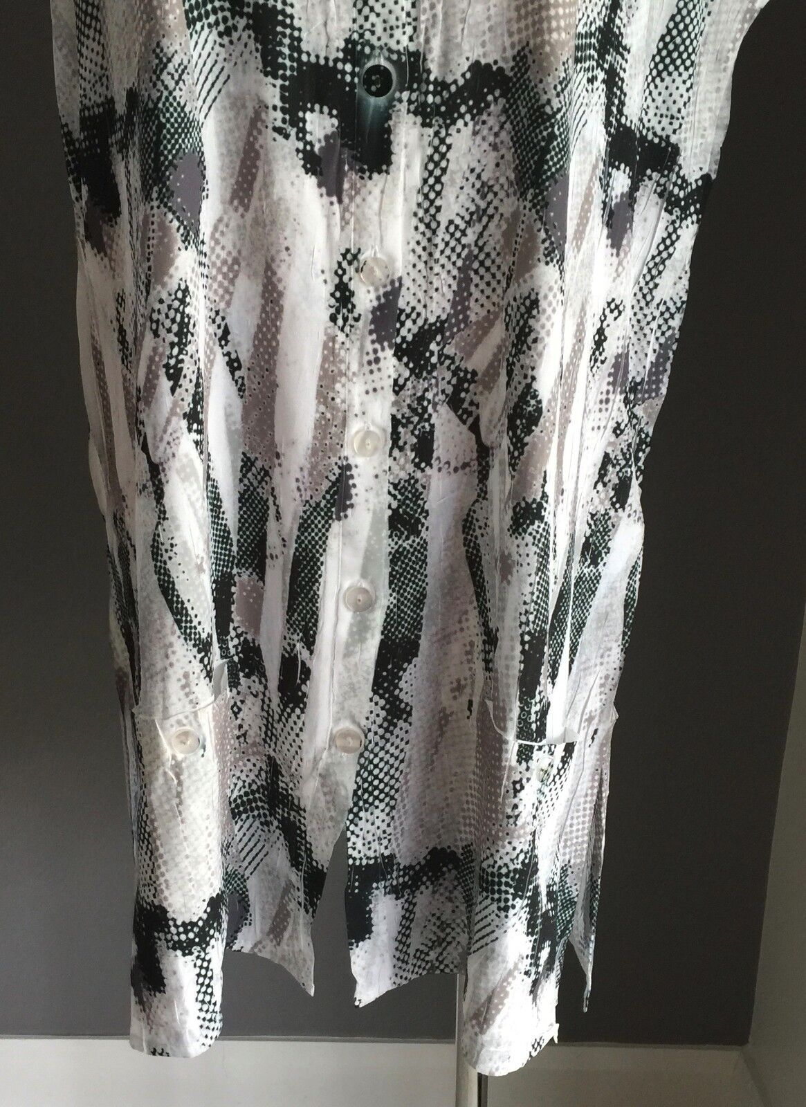 TAKING SHAPE TS Tunic Top Monochrome Short Sleeve Crinkle Plisse Blouse Size 14