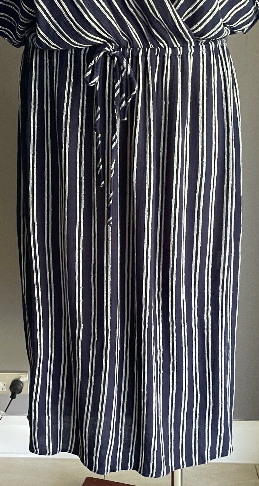 AUTOGRAPH Dress Midi Navy & White Stripe Short Sleeve Wrap Elastic Waist Size 16