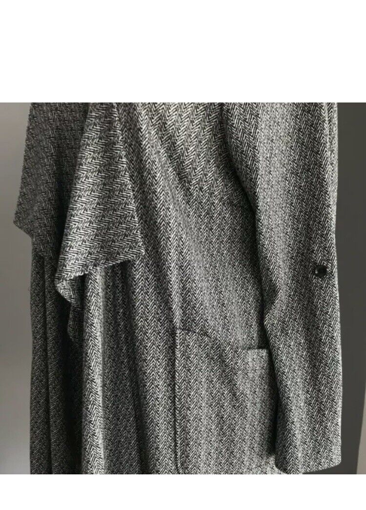 AUTOGRAPH Jacket Drape Open Grey & Black Herringbone Fabric Long Sleeve Size 16