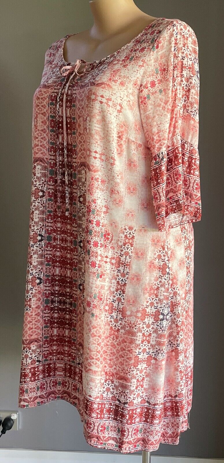 AUTOGRAPH Dress A-Line Rust Coral Pink Green White Print 3/4 Bell Sleeve Size 14