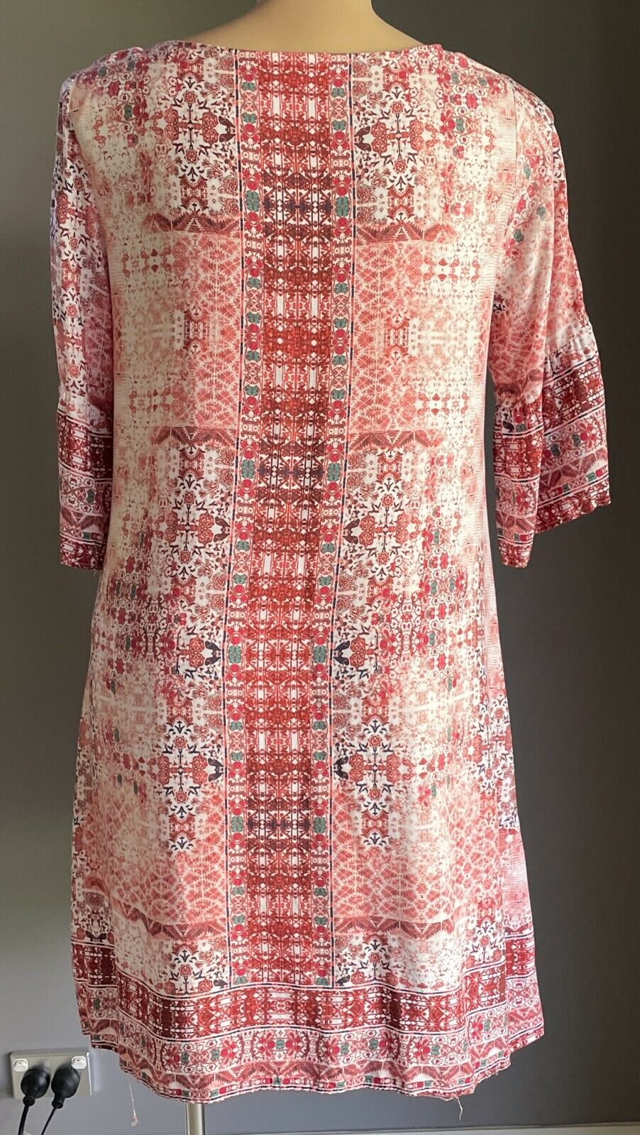 AUTOGRAPH Dress A-Line Rust Coral Pink Green White Print 3/4 Bell Sleeve Size 14