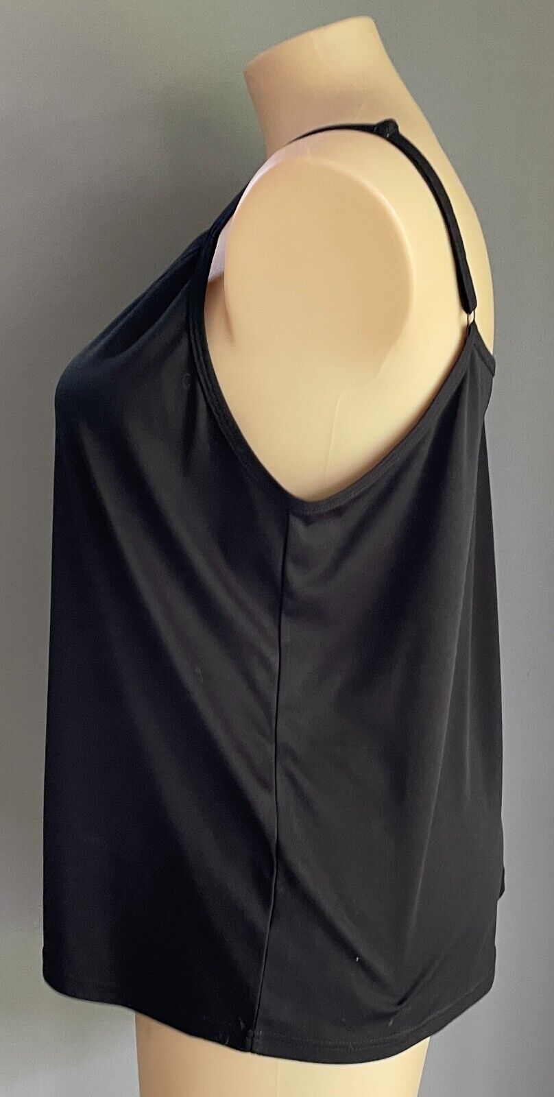 AUTOGRAPH Top Black Sleeveless Cami Plus Siz 24 Adjustable Shoulder Straps *hole