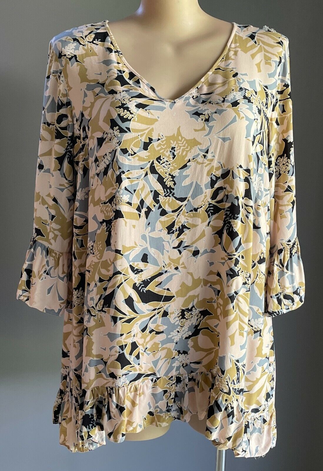AUTOGRAPH Top Hi-Lo Blouse Blush Pink Grey Black Khaki Floral 3/4 Sleeve Size 18