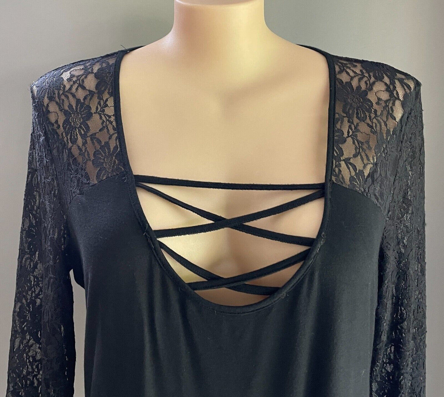 NEXTMIA Top Black Criss Cross Chest Long Sleeve Plus Size 26 Stretch Lace Trim