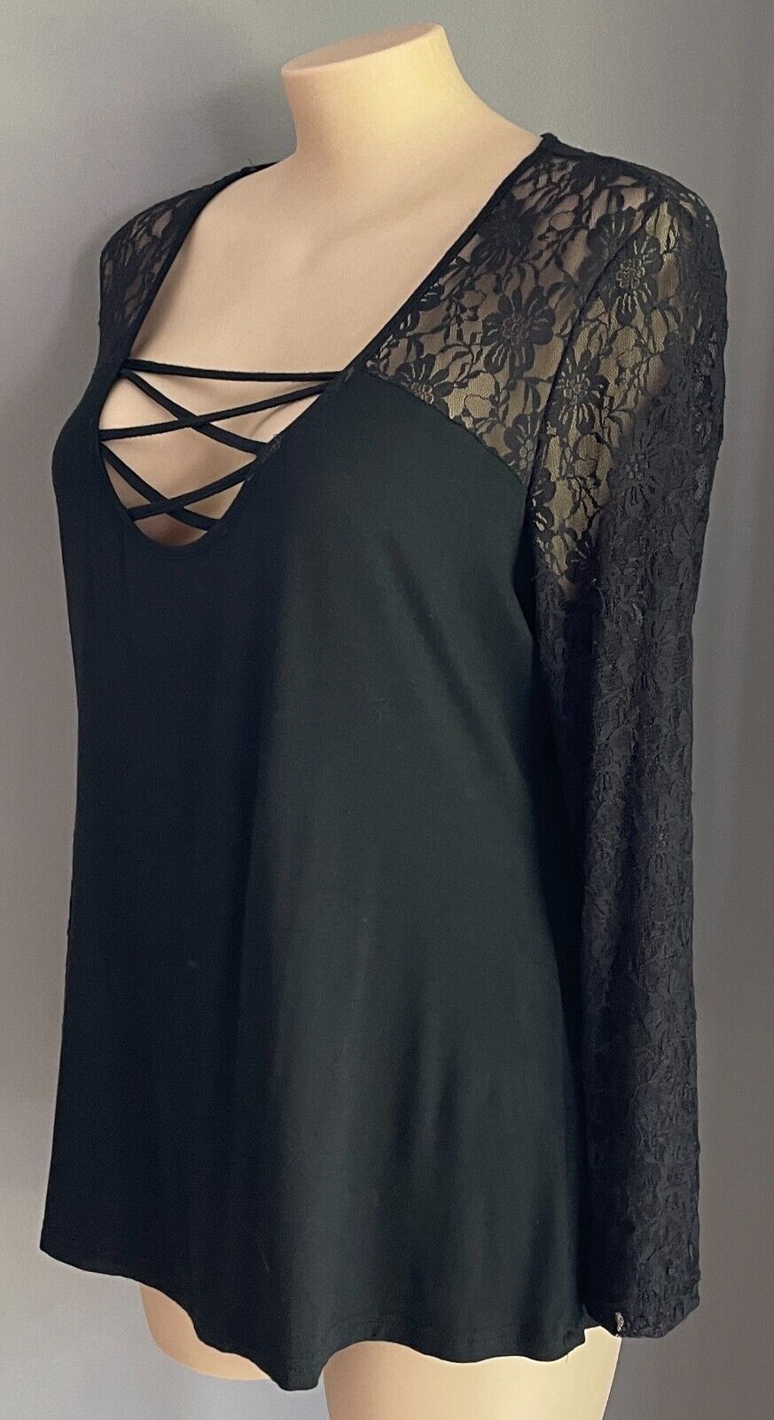 NEXTMIA Top Black Criss Cross Chest Long Sleeve Plus Size 26 Stretch Lace Trim