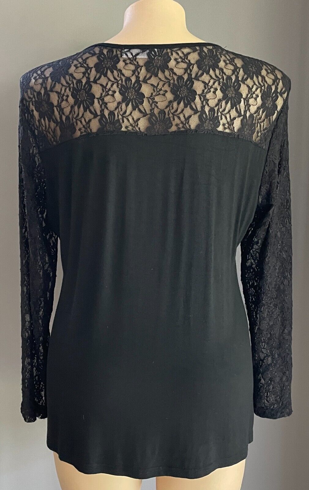 NEXTMIA Top Black Criss Cross Chest Long Sleeve Plus Size 26 Stretch Lace Trim