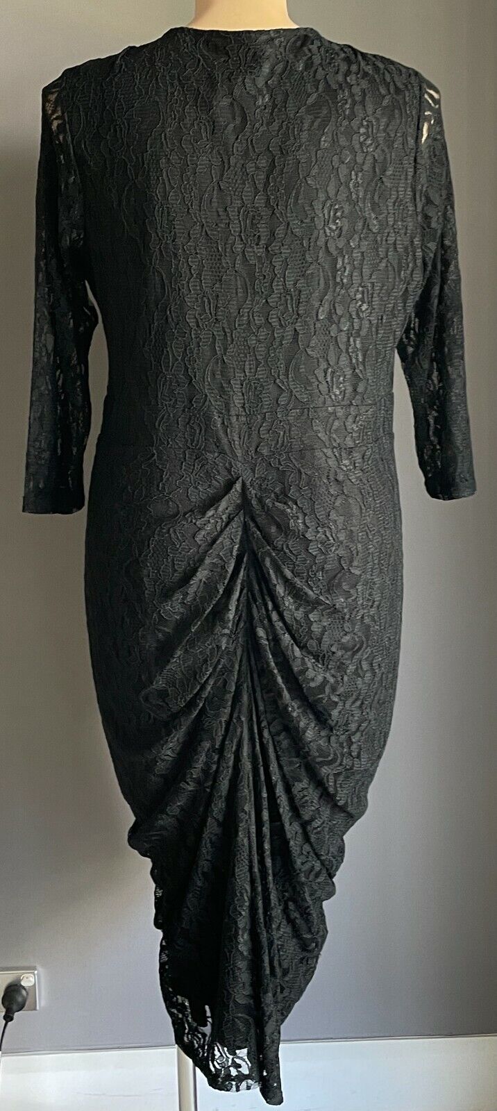 CITY CHIC "Shutter" Midi 3/4 Sleeve Ruched Zipped Black Stretch Lace L NEW